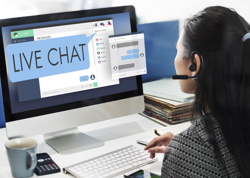 How Does Live Chat Software Help You To Listen To Your Customers